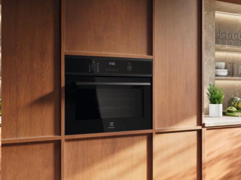 Electrolux 600 CombiQuick Varmluftsovn/Mikrobølgeovn