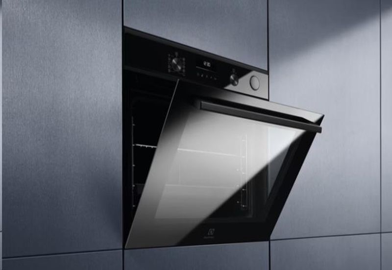 Electrolux OOP847NB 700 SteamCrisp Varmluftsovn/Dampovn